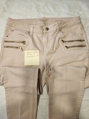 Jennifer Lopez Skinny Ankle Pants in Blush Pink with Gold Zippers